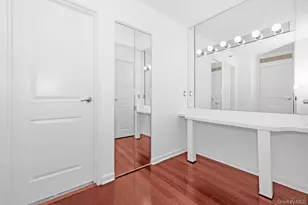 4 Martine Ave, White Plains, NY 10606 - Photo 17