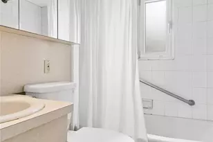 64-22 136th St, Flushing, NY 11367 - Photo 11
