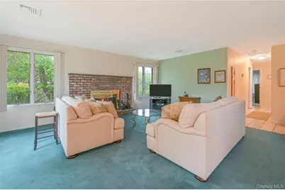 54 Marwood Place, Stony Brook, NY 11790 - Photo 11