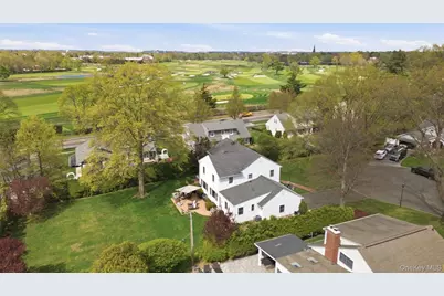 9 Sunset Lane, Garden City, NY 11530 - Photo 3