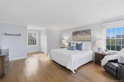 9 Sunset Lane, Garden City, NY 11530 - Photo 17