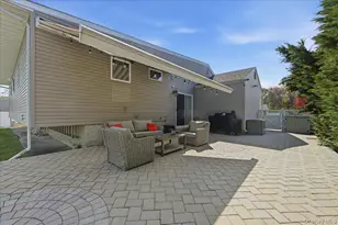 44 Steven Pl, Smithtown, NY 11787 - Photo 41