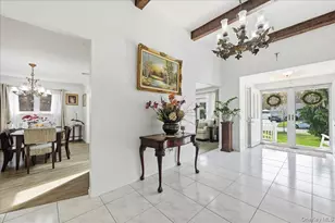44 Steven Pl, Smithtown, NY 11787 - Photo 9