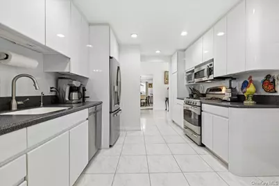 44 Steven Place, Smithtown, NY 11787 - Photo 21