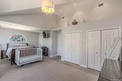 141 Collins Avenue, Williston Park, NY 11596 - Photo 13