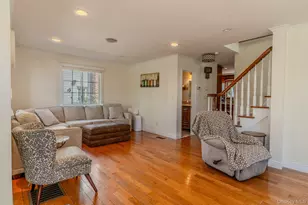 141 Collins Ave, Williston Park, NY 11596 - Photo 9