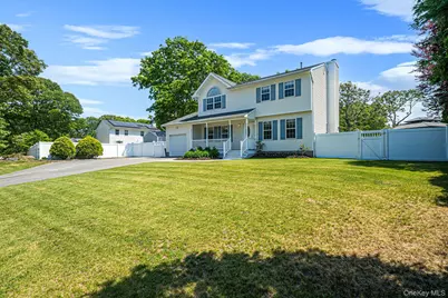 14 Gaetano Lane, Coram, NY 11727 - Photo 3