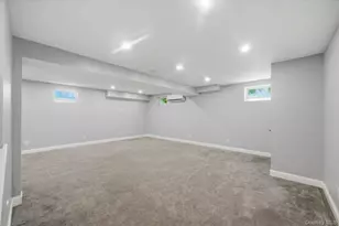 14 Gaetano Ln, Coram, NY 11727 - Photo 37
