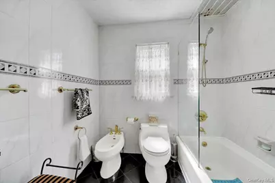 1149 Jensen Avenue, Mamaroneck, NY 10543 - Photo 13