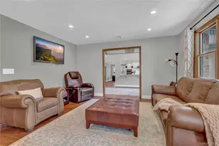 26 Peachtree Ln, Mount Sinai, NY 11766 - Photo 21