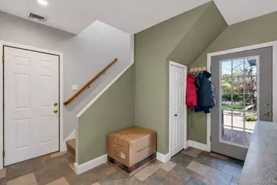 26 Peachtree Lane, Mount Sinai, NY 11766 - Photo 17