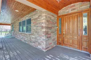 26 Peachtree Ln, Mount Sinai, NY 11766 - Photo 5