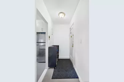 71-11 Yellowstone Boulevard #4B, Forest Hills, NY 11375 - Photo 3