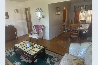 247 Windsor Parkway, Hempstead, NY 11550 - Photo 3