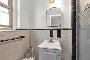 84-49 168th St, Jamaica, NY 11432 - Photo 11
