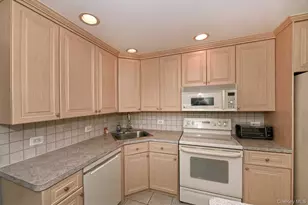 203 Saddle Ln, Levittown, NY 11756 - Photo 13