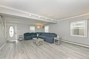 203 Saddle Ln, Levittown, NY 11756 - Photo 7