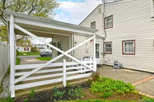203 Saddle Ln, Levittown, NY 11756 - Photo 31