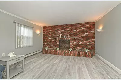 203 Saddle Lane, Levittown, NY 11756 - Photo 11