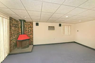 203 Saddle Lane, Levittown, NY 11756 - Photo 9