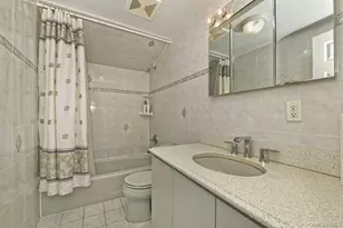 203 Saddle Ln, Levittown, NY 11756 - Photo 21