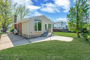 5 Warren Pl, Plainview, NY 11803 - Photo 33