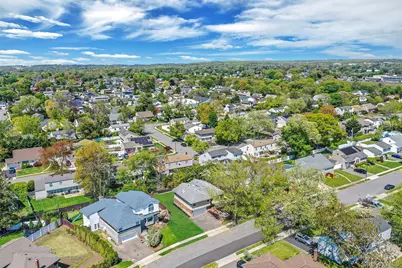 5 Warren Place, Plainview, NY 11803 - Photo 43