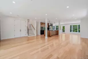 5 Warren Pl, Plainview, NY 11803 - Photo 13