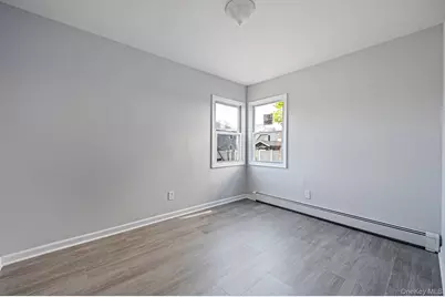 95 Wellesley Street, Hempstead, NY 11550 - Photo 17