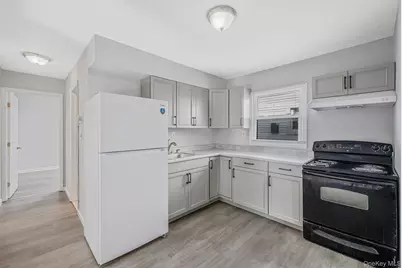 95 Wellesley Street, Hempstead, NY 11550 - Photo 11