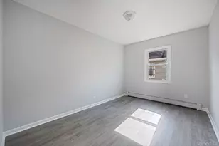 95 Wellesley St, Hempstead, NY 11550 - Photo 13