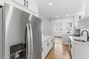 69-25 165th St, Fresh Meadows, NY 11365 - Photo 3