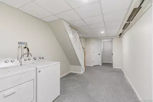 69-25 165th St, Fresh Meadows, NY 11365 - Photo 19