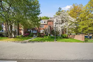 3 Campus Pl, Scarsdale, NY 10583 - Photo 37