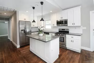 5 Mapletree Ln, South Huntington, NY 11746 - Photo 9