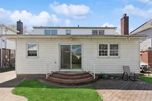 106 Aster Dr, New Hyde Park, NY 11040 - Photo 37