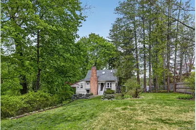 418 Bedford Road, Bedford Hills, NY 10507 - Photo 29