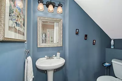 13 Chadwick Road, White Plains, NY 10604 - Photo 7