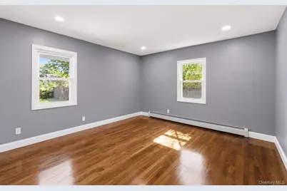 2206 Union Boulevard, Bay Shore, NY 11706 - Photo 9