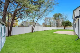 17 Blackpine Dr, Medford, NY 11763 - Photo 23