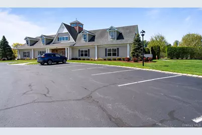 156 Stoneleigh Drive, Riverhead, NY 11901 - Photo 33