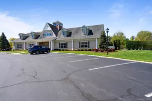 156 Stoneleigh Dr, Riverhead, NY 11901 - Photo 33
