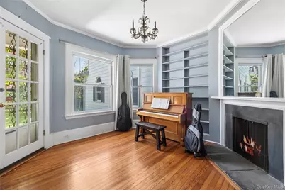8 Hobart Street, Bronxville, NY 10708 - Photo 15
