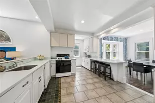 8 Hobart St, Bronxville, NY 10708 - Photo 21