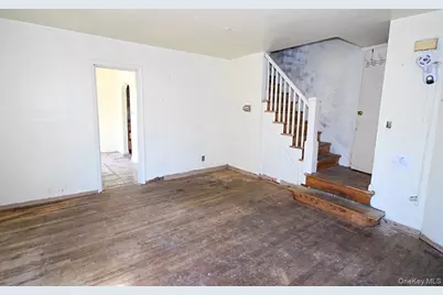1051 Victory Boulevard, New York, NY 10301 - Photo 3