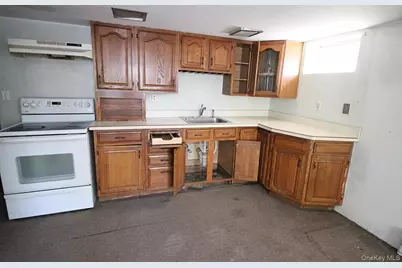 1051 Victory Boulevard, New York, NY 10301 - Photo 13