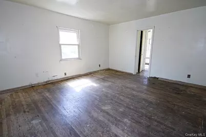 1051 Victory Boulevard, New York, NY 10301 - Photo 17