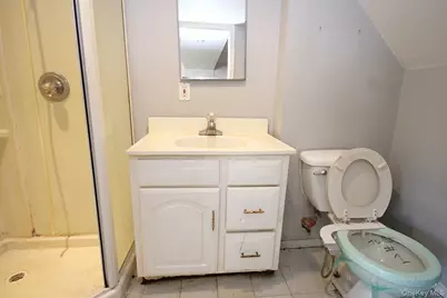 1051 Victory Boulevard, New York, NY 10301 - Photo 21