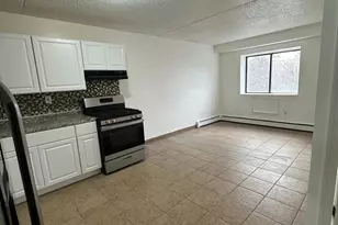 56-11 Clover Pl, Ridgewood, NY 11385 - Photo 3