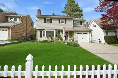 6 Butler Place, Northport, NY 11768 - Photo 1